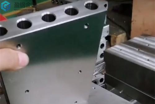 Dc53材料能不能作丝锥-在大量生产DC53的模具中有什么特点