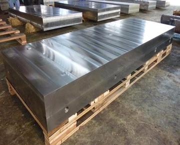 m390与dc53哪个做刀好？